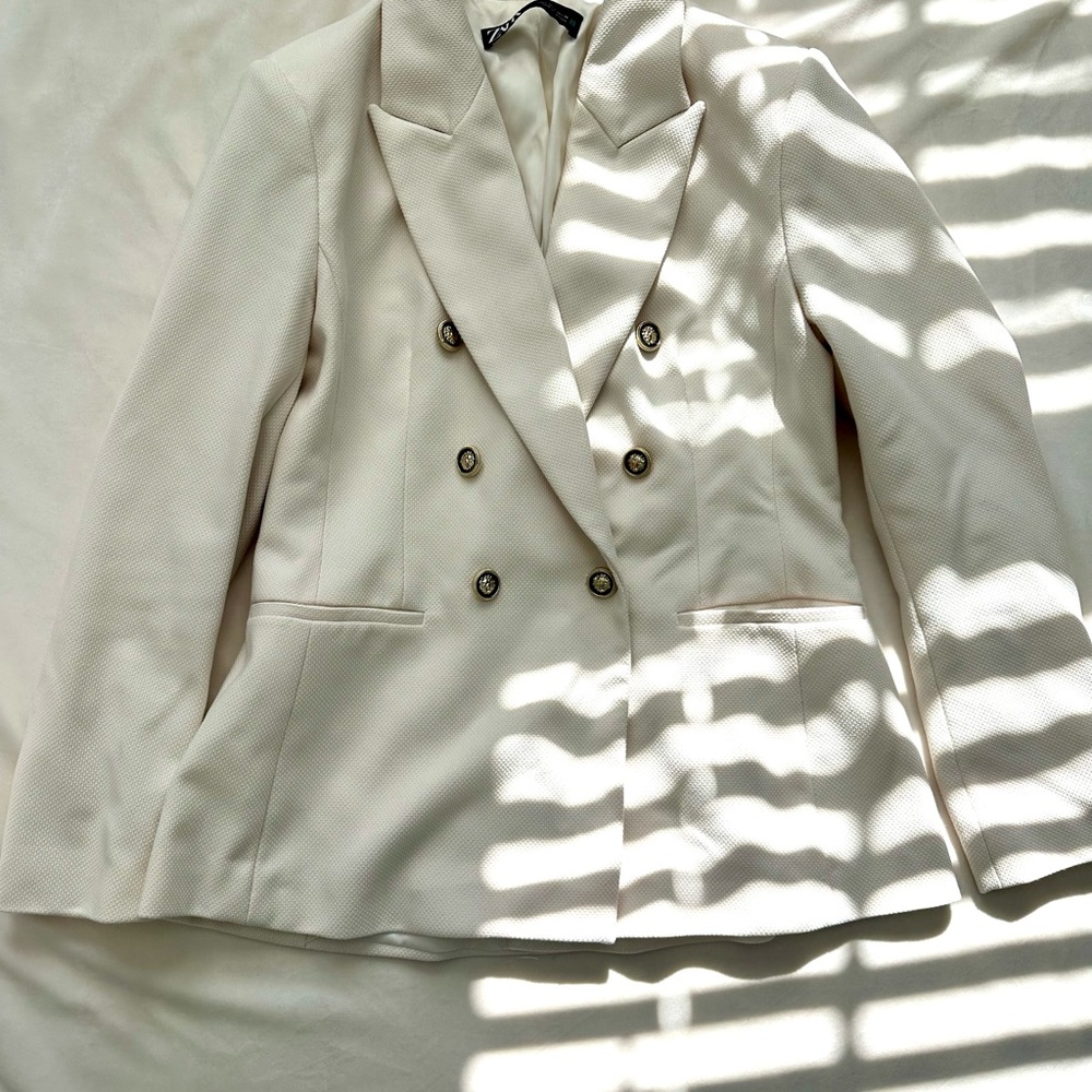 Zara Cream Double-Breasted Blazer
